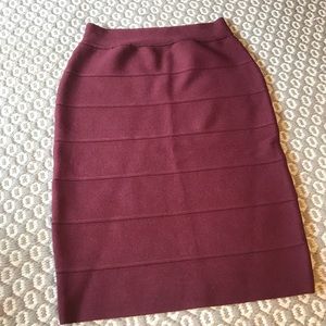Burgundy body-con skirt